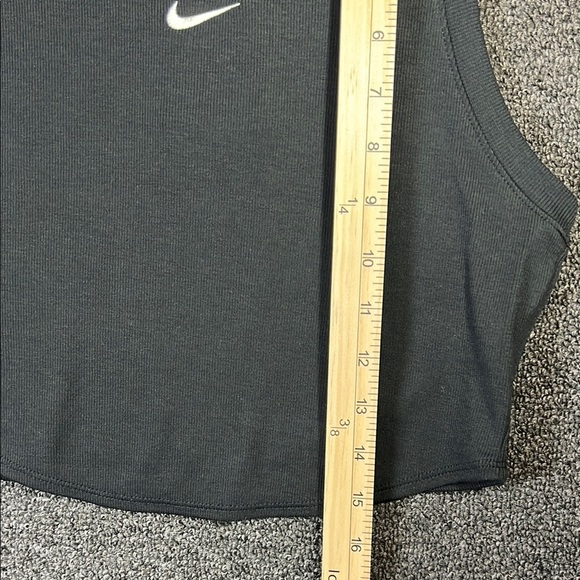 Nike Black Ribbed Crop Tank, Womens Small - Picture 4 of 7
